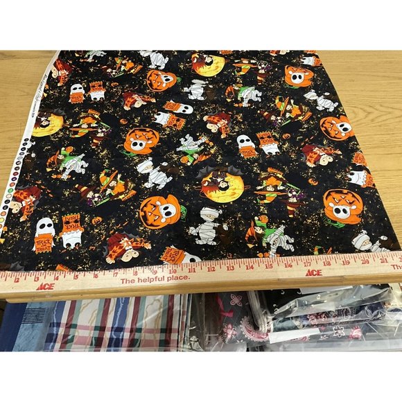 Boo-ligans Style Licensed to SSI Cotton Halloween Fabric 2.75 Yards x 44 Inch - Picture 11 of 16